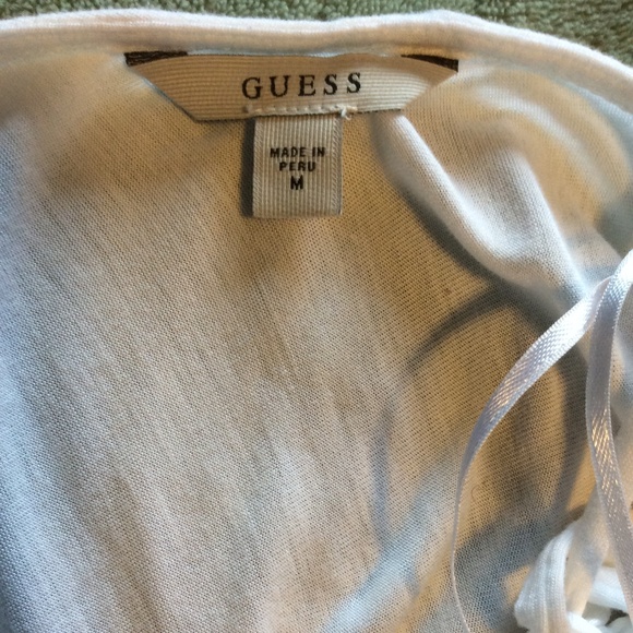Women's Guess Open Back T Shirt Size M - Picture 6 of 6